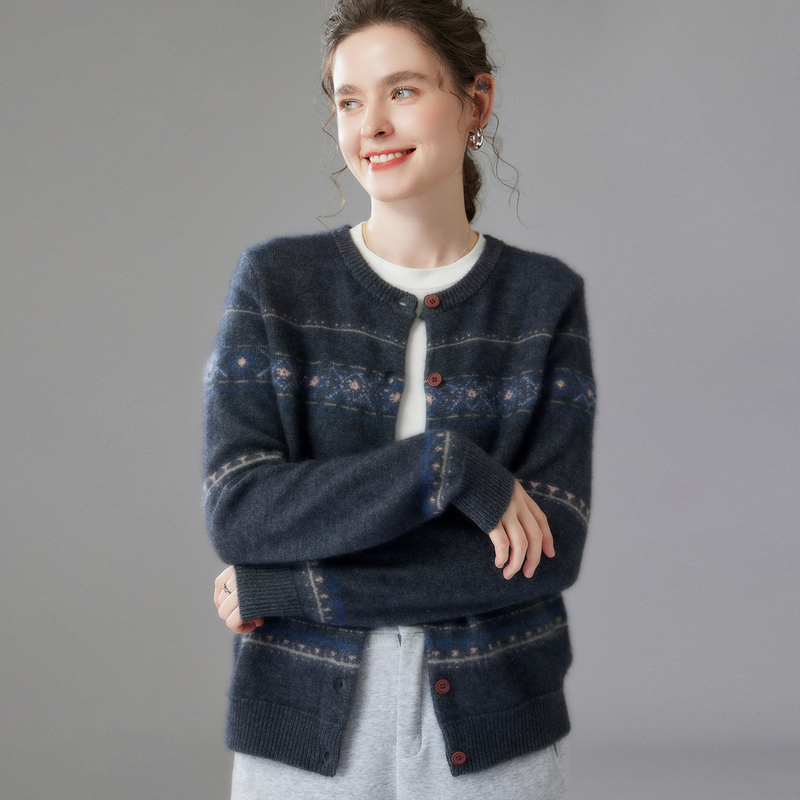 Round Neck Cashmere Cardigan for Women, Knitted Retro Jacquard Thick Sweater, Autumn and Winter Loose Color-Blocked Wool Base Shirt Top