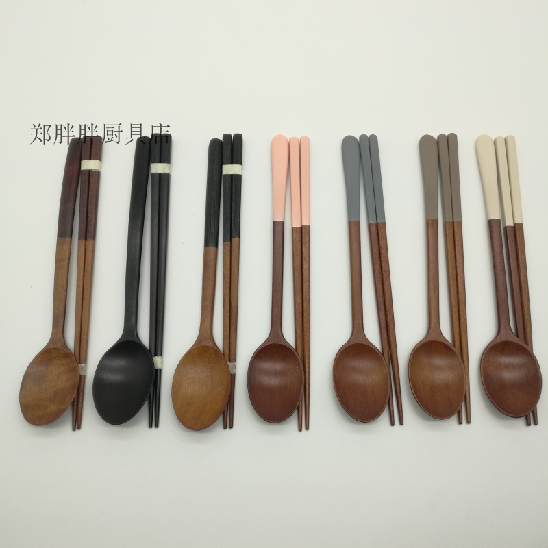 South Korea eats and broadcasts the same color Macaroon drama variety original imported long handle Japanese solid wood spoon chopsticks tableware