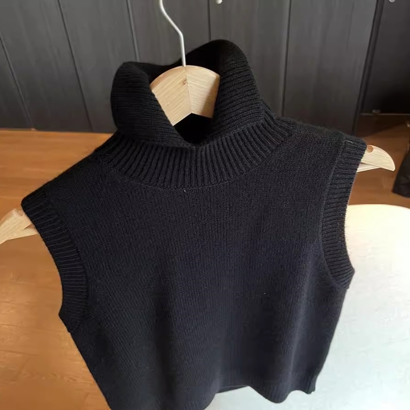 Black Turtleneck Sweater Vest for Women, Autumn and Winter Outerwear, Sleeveless Vest, High-End Lapel Knitted Warm Top