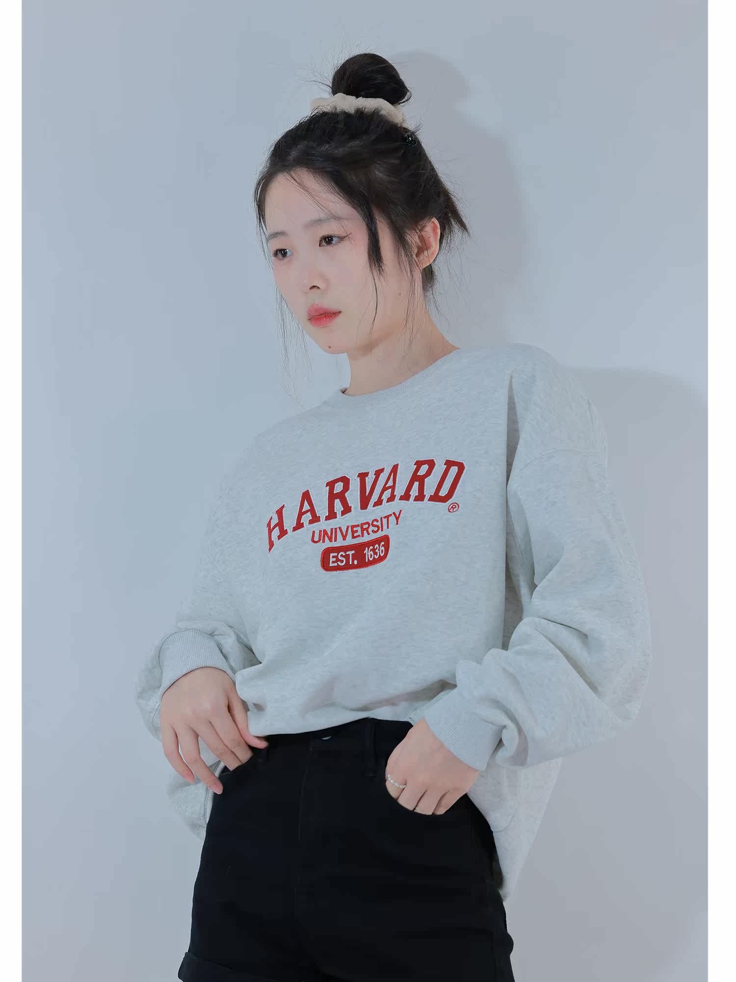 Sister Hu's long-sleeved American-style contrasting letter silhouette casual sweater design sense niche 2022 autumn and winter new style