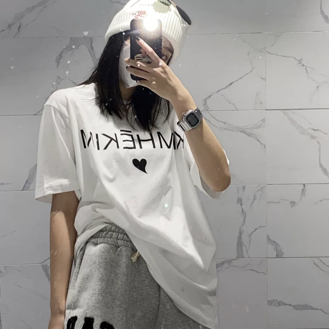 [Small target] Новая футболка Kimhekim 21SS с принтом любви крупным планом, короткий рукав, свободного кроя, на городской стиль