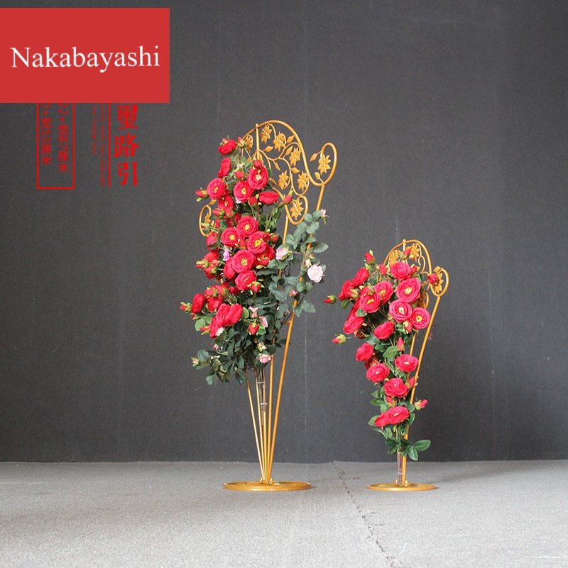 European-style wrought iron jade seal road lead wedding catwalk ornament gold decorative flower utensils wedding stage decoration supplies