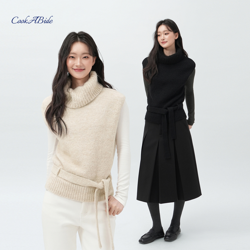 Cookabide High-Neck Wool Sleeveless Tieable Knitted Vest