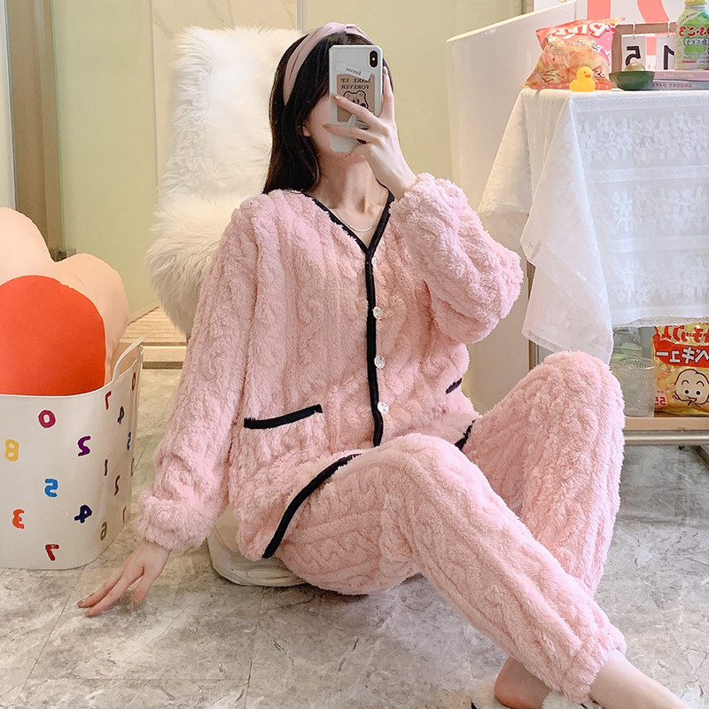 Coral Suede Pajamas Woman 2021 New Autumn Winter Flannel Thicken With Long Sleeves Cardiovert Suit Pink
