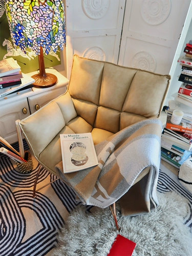 Средне -разногласие Herme Слон Бейджан диван | Стулья для чтения с поддержкой, а не мягкими коллапсами