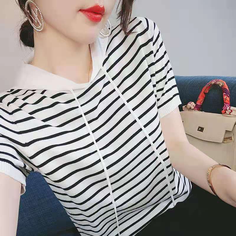 Cotton T-Shirt Hoodie for Women, Short-Sleeved, 2025 New Style, Age-Reducing, Plus Size, Loose Striped Hooded Drawstring Summer Top