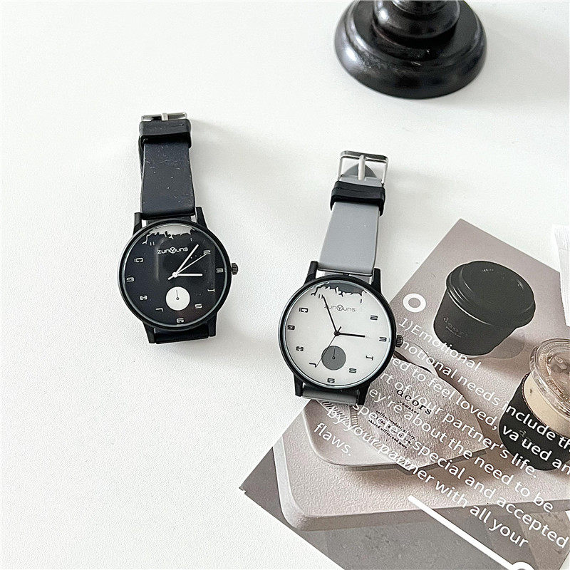Minimalist Women's Quartz Watch With Silicone Strap For Girls_voghion.com