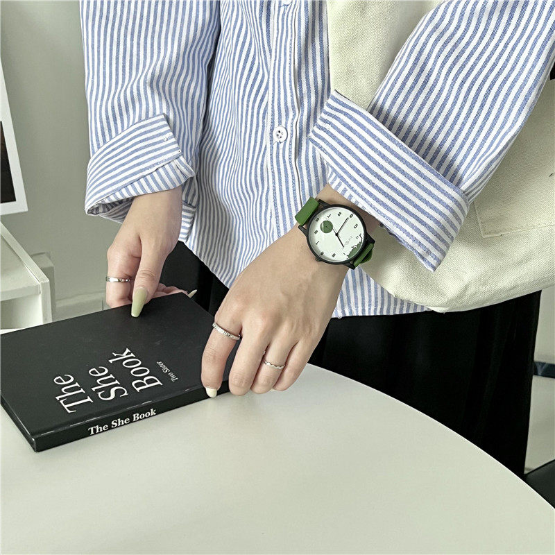 Minimalist Women's Quartz Watch With Silicone Strap For Girls_voghion.com
