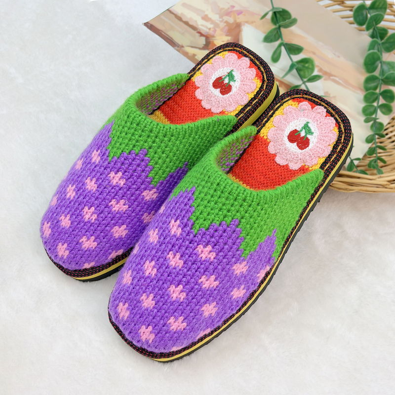 Handmade Wool Slippers, Crochet Slippers, Home Shoes, Finished Crochet Shoes, Men's and Women's Couple Wedding Celebration Style, Closed-Toe