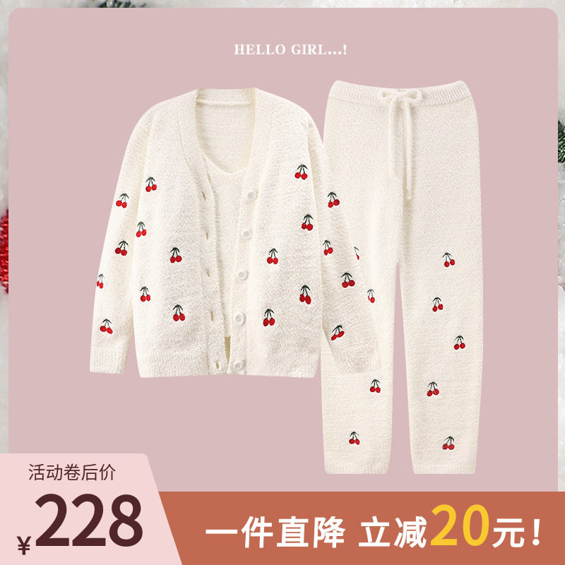 Day Department Princess Soft Mian Sleeping Woman Autumn Winter Cherry Long Sleeve Three Suit Cardiovert Knitwear Knitwear Knitwear
