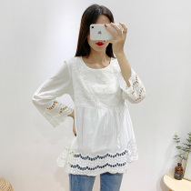 Pregnant Womens Spring and Autumn new cotton shirt fashion large size loose doll shirt Korean version of Wild Wild base shirt
