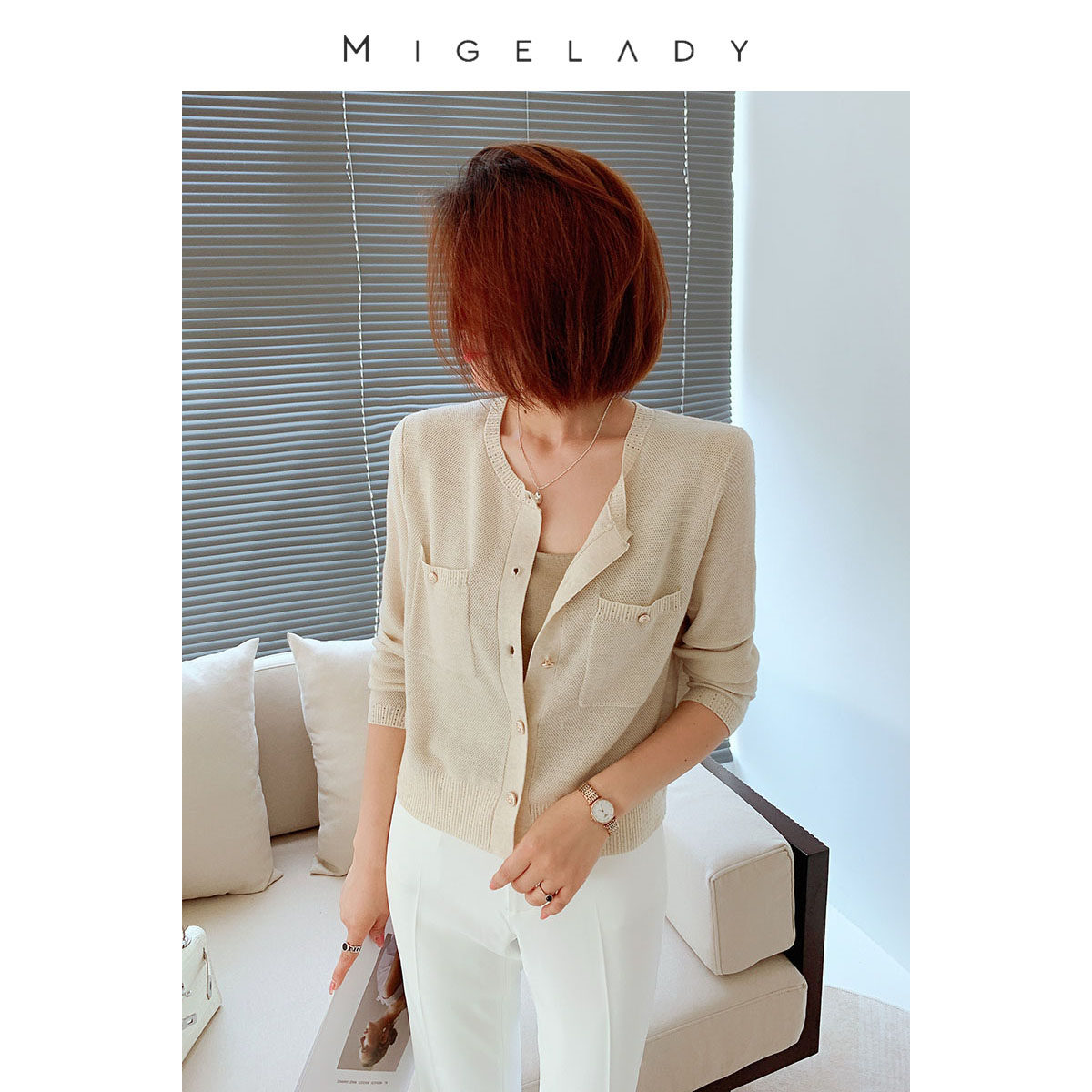 High level sensiness white wool sweater temperament knitted cardigan with very fairy's lazy wind to wear Don't make a blouse autumn and winter