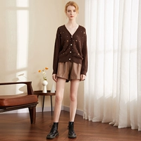 Коричневый