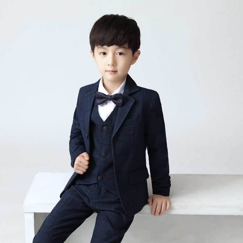 Children's suits, flower girl dresses, handsome boys, presided over piano performances, middle-aged children, British boys' suits