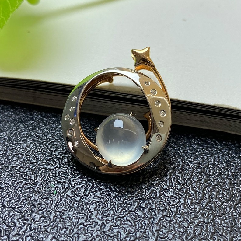 Colorful Yunnan Myanmar A-grade natural jadeite with certificate 18K gold inlaid high-ice jadeite pendant