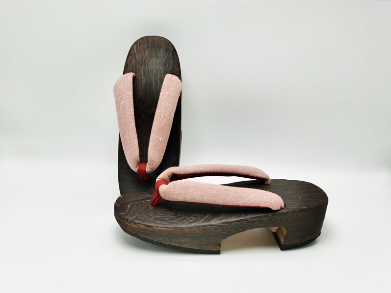 Japanese-Style High-Heeled Clogs with Floral Design for Kimono and Yukata