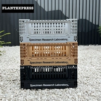 Один из трех цветов