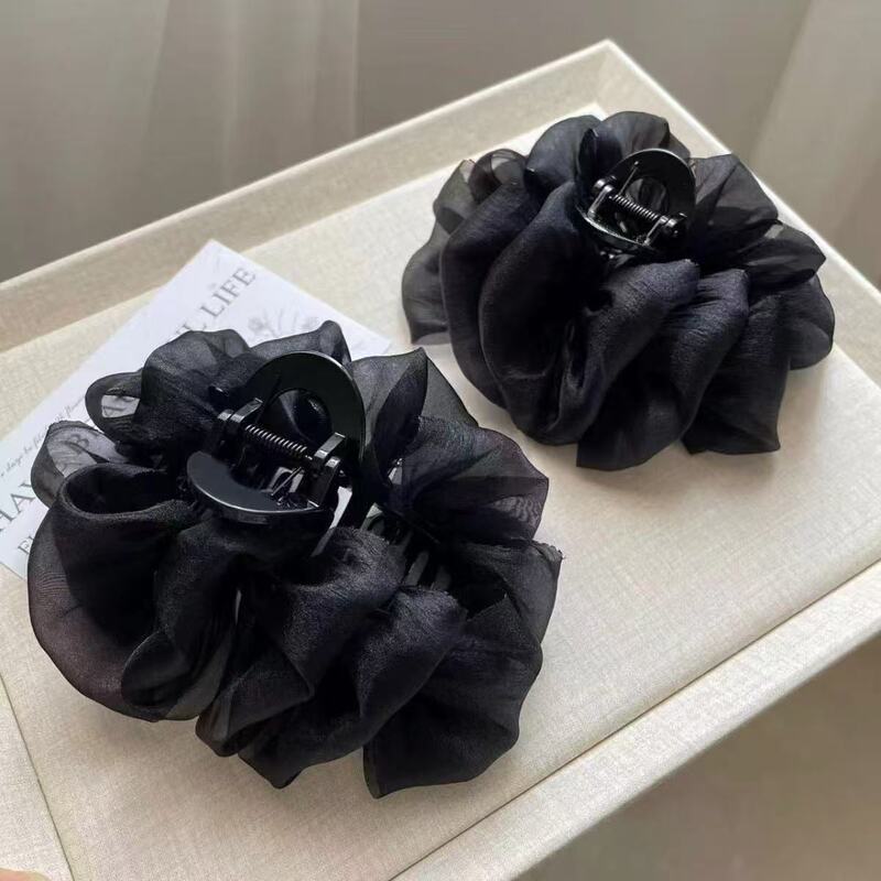 2025 New Style Hair Accessory Silk Cloud Bubble Claw Clip Elegant Updo Shark Clip Simple Fashion Hairpin for Women