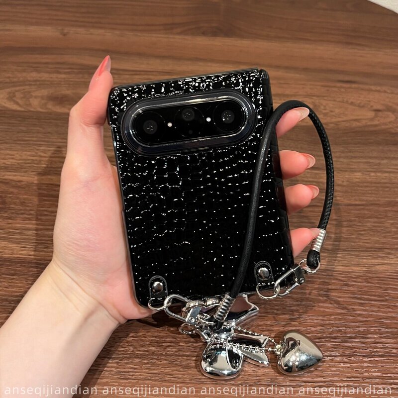 Suitable for Huawei Purax Max Phone Case, New Foldable Screen Dual-Axis Stitched Crocodile Pattern Leather Luxury Purax Max Collector's Edition Fashion Bow Pendant Hand Strap Protective Case Suitable for Huawei Purax Max Phone Case, New Foldable Screen Dual-Axis Stitched Crocodile Pattern Leather Luxury Purax Max Collector's Edition Fashion Bow Pendant Hand Strap Protective Case