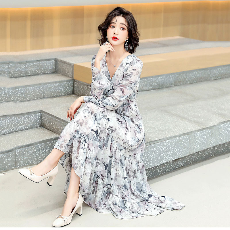 Ji Poetry Philosophy Snowspun Foreign Dress Women's 2021 New Spring Law Style Gentle Wind Shatter temperament Sthin over a long version of the knee