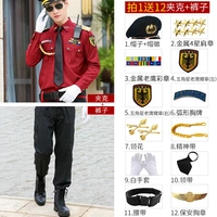 Лонгслив, металлические штаны, берет