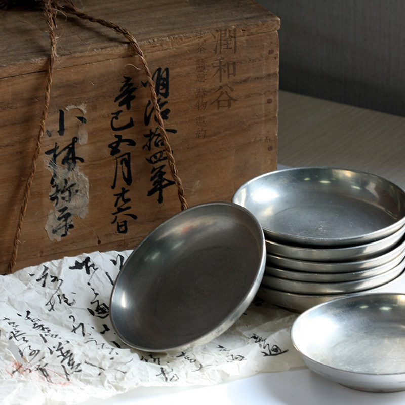 唐物 　古錫 　純錫無銘大振茶托五客 　（状態良好） 唐物 古錫 純錫無銘大振茶托五客 （状態良好）