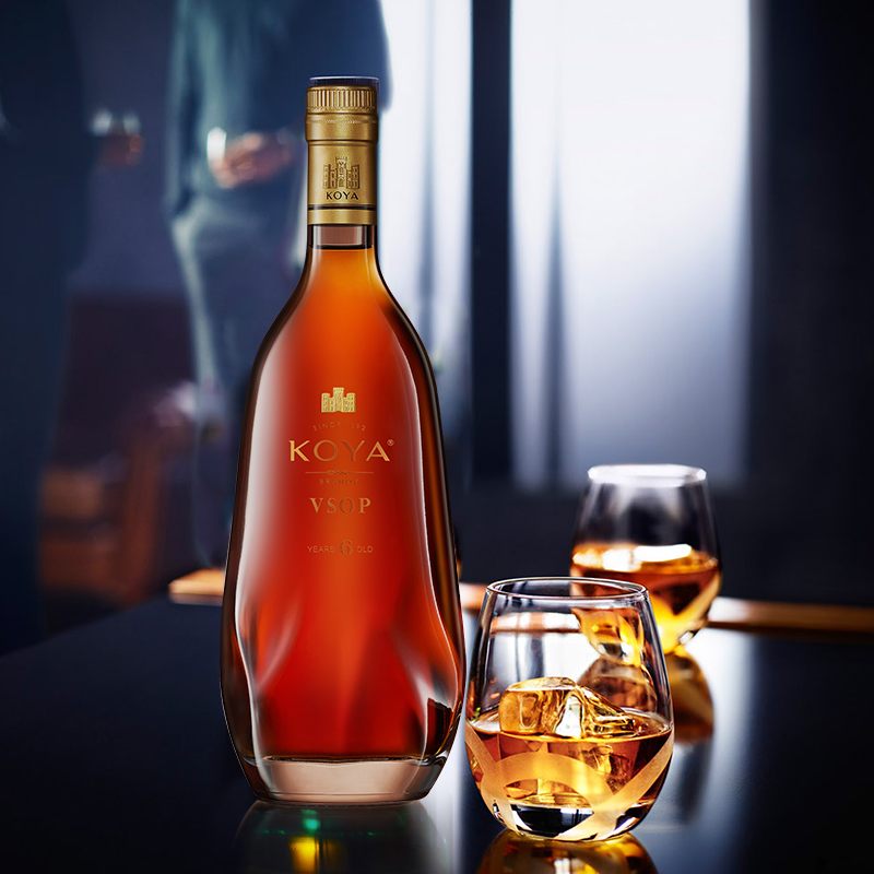 张裕 可雅桶藏6年 VSOP白兰地 700ml礼盒装 天猫优惠券折后¥398顺丰包邮(¥498-100)送7款赠品 张裕 可雅桶藏6年 VSOP白兰地 700ml礼盒装 天猫优惠券折后¥398顺丰包邮(¥498-100)送7款赠品