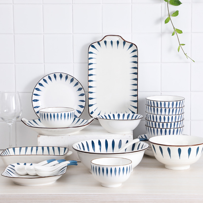 Ceramic dishes Dish Suit Creativity INS Wind Mesh Red Japan Style Cutlery Bowl Pan Individuality Noodle Bowl Rice Bowls Bowls and chopsticks Home