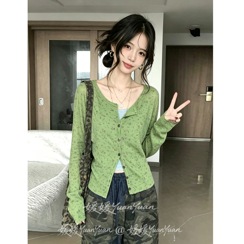 French-Style Floral Green Round-Neck Knitted Cardigan Jacket for Women, 2026 Autumn New Style, Lazy and Atmospheric Top French-Style Floral Green Round-Neck Knitted Cardigan Jacket for Women, 2026 Autumn New Style, Lazy and Atmospheric Top