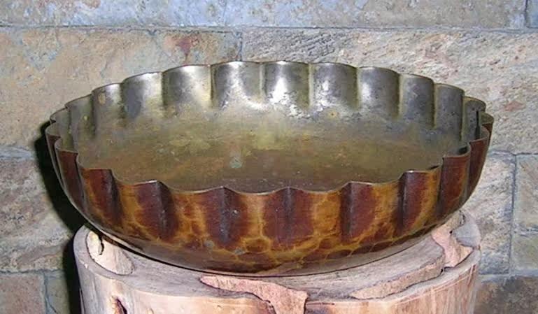 Carpenter bronze ware pure copper candy disc hand hammer pressure plum edge #2968