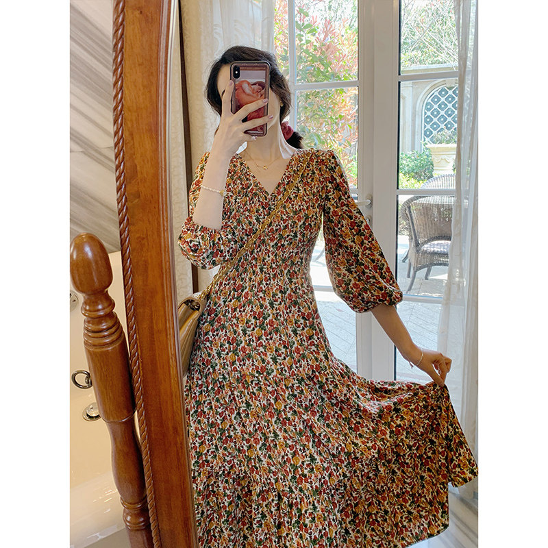 Autumn Clothing 2021 New Women Design Sense Tea Hysteria Dress Code Style Comeback Small Crowdsourced and Fancy Dress and Fancy Dress