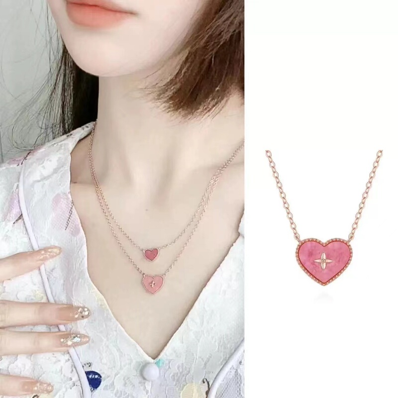 Sweetheart Necklace Women's Light Luxury Love Pendant Niche Clavicle Chain 2023 New High-End Internet Celebrity Popular Accessories