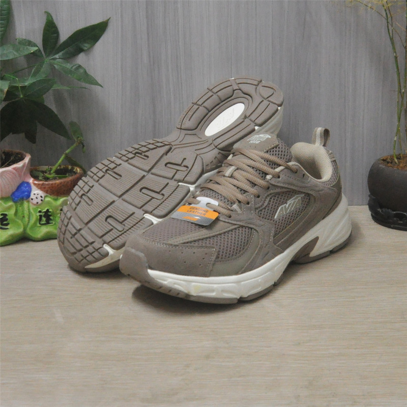 Foreign Trade American First-Layer Cowhide Mesh Running Sneakers for Men, Thick-Soled Cushioning Fitness Travel Training Cross-Country Shoes 1