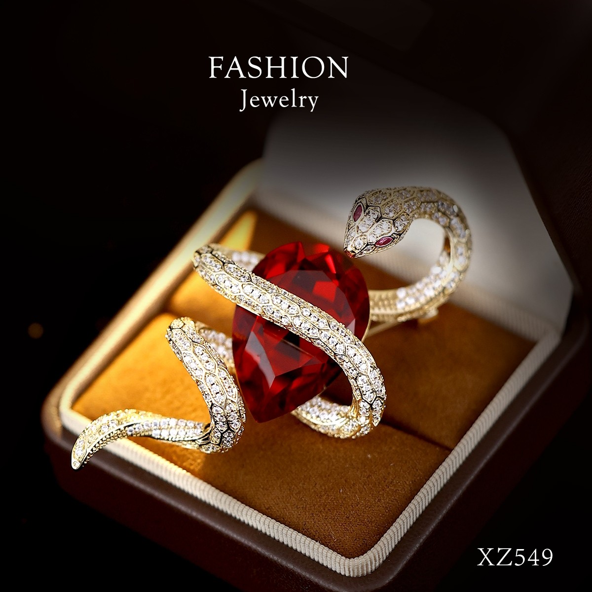 2025 New Brooch, High-End, Exquisite, Fashionable, Luxurious, Elegant, Gold Snake with Pearl, Niche Design, Unique Pin Accessory