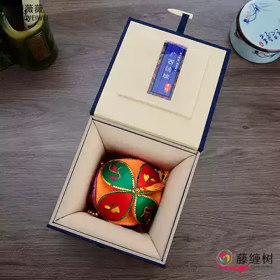 Hydrangea Guangxi Zhuang Jingxi old State specialty handmade national craft gift decoration embroidery Wedding gift foreign VIP