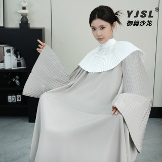 Wang li's hair apron with the same style as the barber shop's enlarged non-stick hair cutting apron with a customized logo for the hair salon.