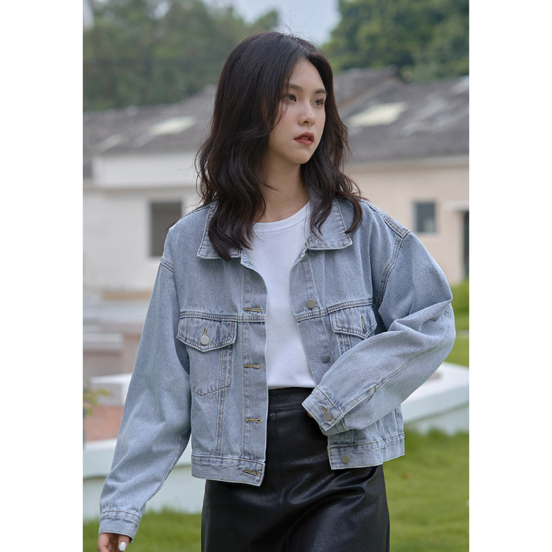 Cropped denim jacket women's fall 2022 new loose and versatile little man jacket high-waisted spring and autumn thin top