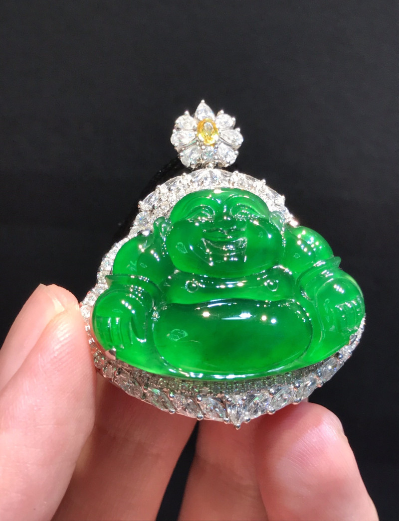 Emerald Buddha Ruyi leaf pendant ice seed Yang green jade Buddha standing Buddha bare stone 18k inlaid Maitreya Buddha jade pendant female