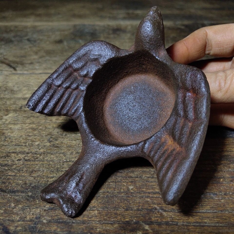 Folk old iron swallow small oil lamp old - fashioned ghee lamp one fragrance stove lamp