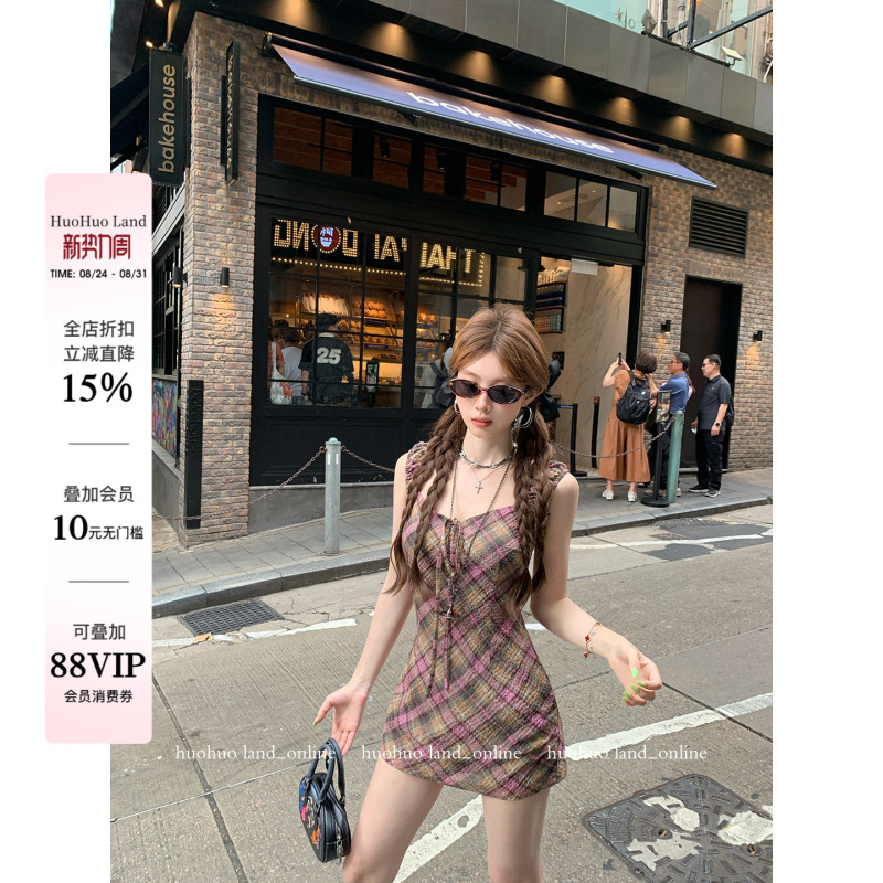 Huohuo Sweet Style Plaid Aesthetics 2026 Summer New Women's Vintage Plaid Waist-Cinching Dress Huohuo Sweet Style Plaid Aesthetics 2026 Summer New Women's Vintage Plaid Waist-Cinching Dress