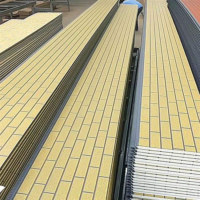 Exterior wall thermal insulation decorative board Embossed polyurethane thermal insulation material New wall panel room decoration material Metal carved board