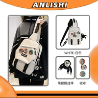 Белый (с 3 значками+подвески шимпанзе)