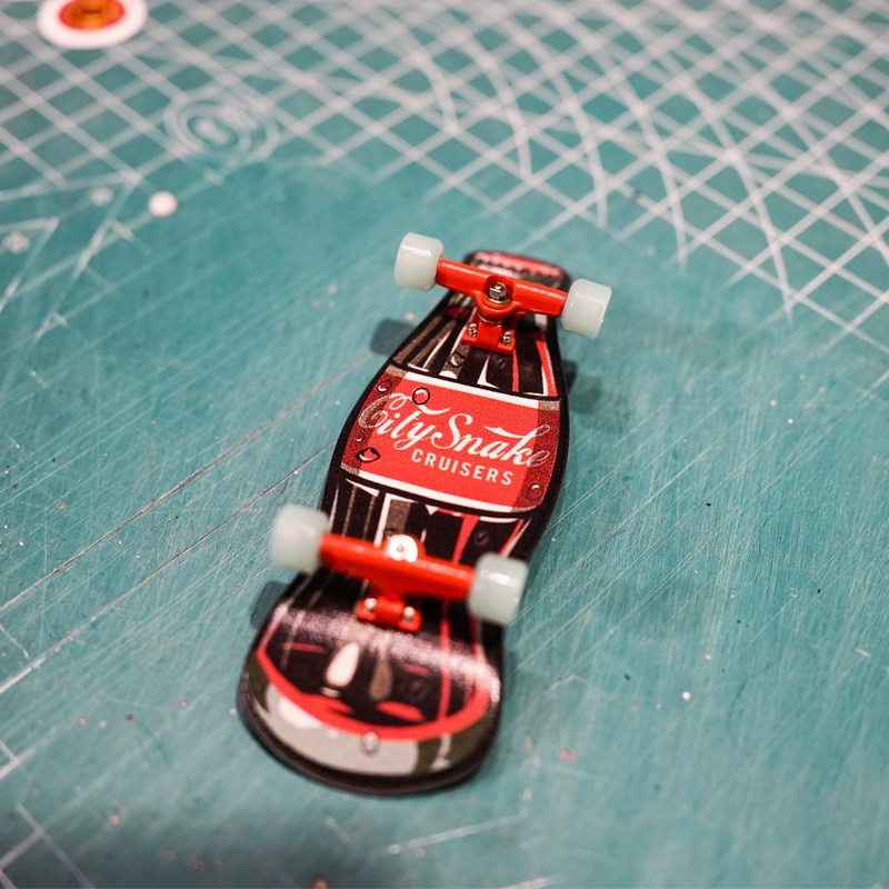 Turn the Team joint skateboard professional grade skateboard alien co