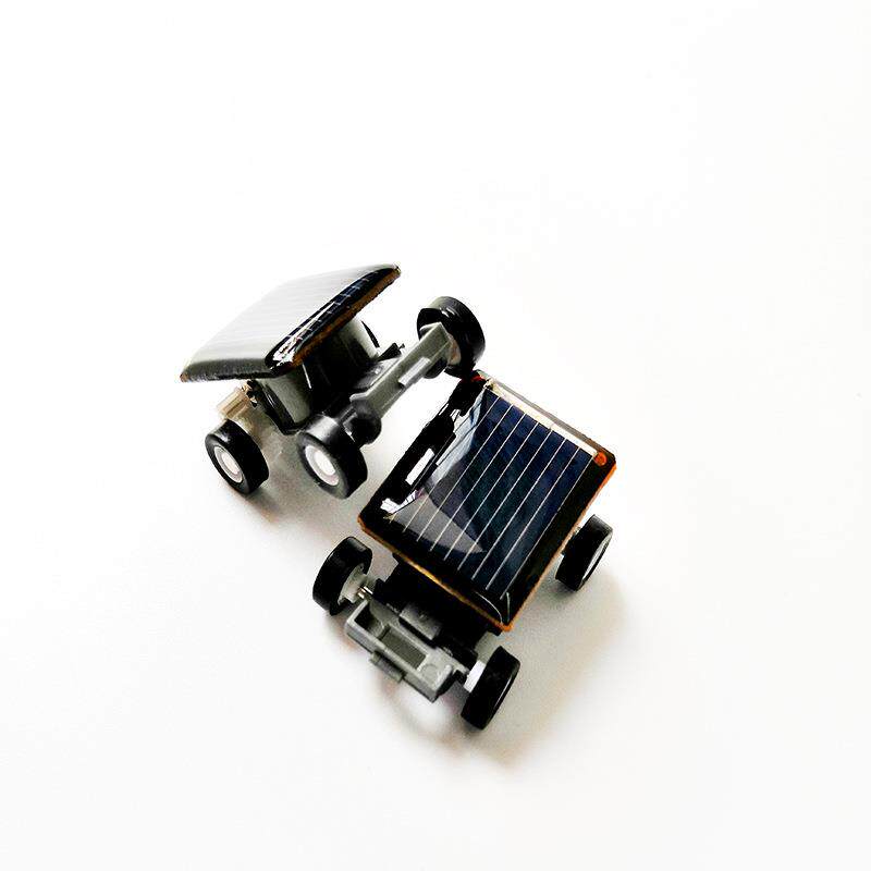 Солнечные игрушки 太阳能蜘蛛昆虫蟑螂蚂蚱小跑车玩具新奇特科技创意实验思维定制 German/only banquet