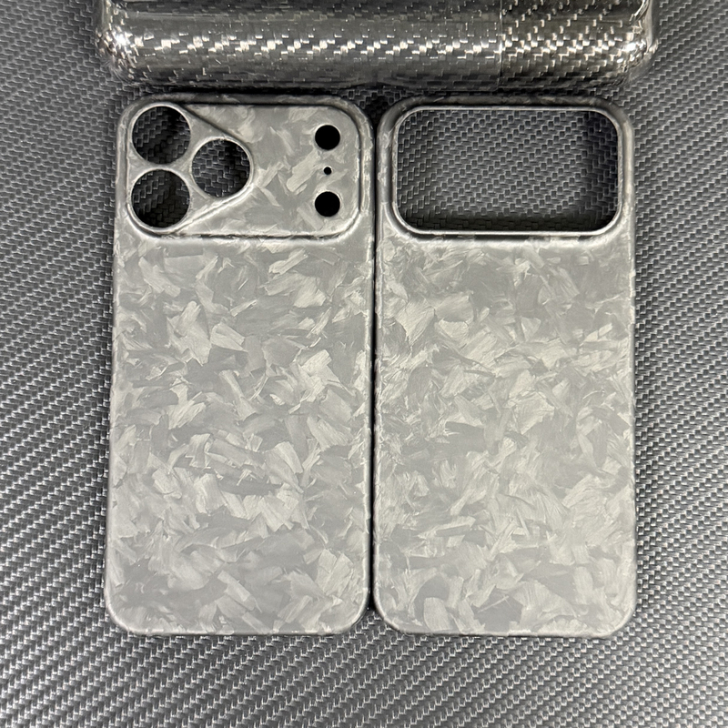 Suitable for Apple iPhone 17 Pro Max Carbon Fiber Forged Phone Case, Ultra-Thin Kevlar 600D Fine-Grained Aramid Anti-Drop Anti-Slip Magsafe Magnetic Hard Protective Case