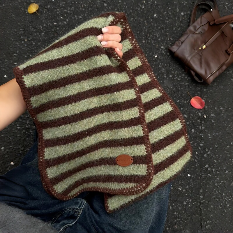 Korean-Style Autumn and Winter Scarf, Dual-Use Wool Blend Shawl, 2026 New Model, Warm, Windproof, Soft and Neck-Protecting Scarf Korean-Style Autumn and Winter Scarf, Dual-Use Wool Blend Shawl, 2026 New Model, Warm, Windproof, Soft and Neck-Protecting Scarf