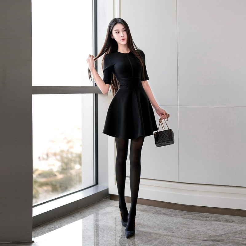 Yuanzi Yuanzi【Black Crystal Scepter】Special Shapewear High-Waisted Little Black Dress with Mid-Sleeves and A-Line Flared Skirt