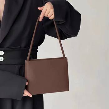 2026 french armpit bag-like design shoulder bag, versatile approximately square handbag, fashionable and trendy women's bag, one piece huili