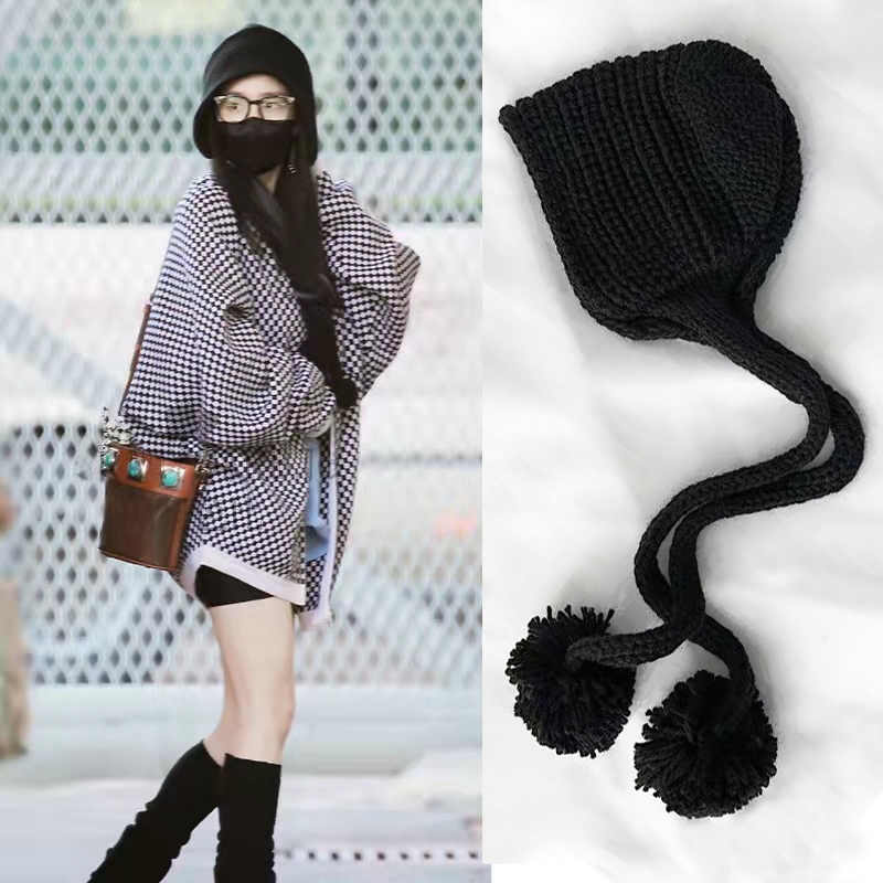 Mini Yang with black hat women autumn and winter tide Baotou star warm cute big head thick wool hat knitted winter