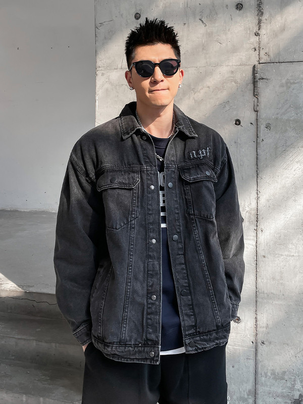Black Denim Jacket Men's Spring and Autumn New American Style Loose Trendy High Street Denim Jacket Casual Denim Clothing Black Denim Jacket Men's Spring and Autumn New American Style Loose Trendy High Street Denim Jacket Casual Denim Clothing
